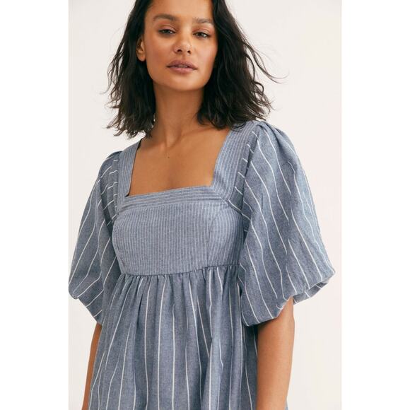 New Free People Striped Gigi Tunic $108 Size Small Blue Smocked - Picture 3 of 4